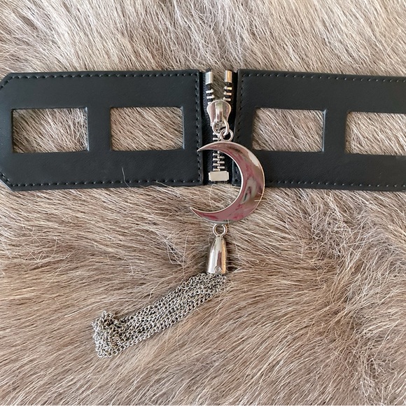 NWOT Killstar Zipper Tassel Choker - Picture 2 of 2